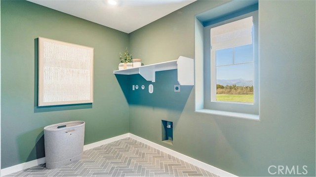 Detail Gallery Image 18 of 23 For 1710 Eagle Rd, Rialto,  CA 92376 - 4 Beds | 3 Baths