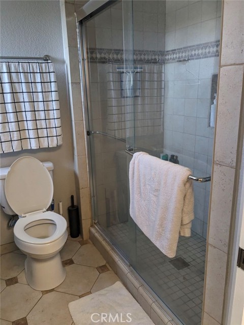 Detail Gallery Image 8 of 8 For 5799 Caribbean, Stockton,  CA 95210 - 4 Beds | 3 Baths