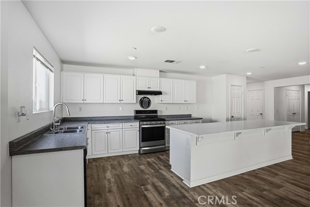 Detail Gallery Image 5 of 32 For 638 Awaal, San Jacinto,  CA 92582 - 3 Beds | 2 Baths