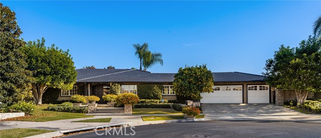 Detail Gallery Image 3 of 71 For 18982 Newton Ave, North Tustin,  CA 92705 - 4 Beds | 2/2 Baths