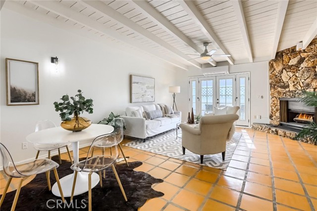 2217 Curtis Avenue, Redondo Beach, California 90278, 2 Bedrooms Bedrooms, ,1 BathroomBathrooms,Residential,Sold,Curtis,SB22069328