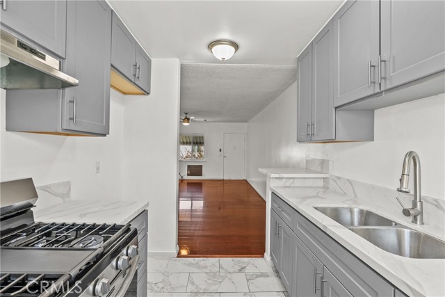 Detail Gallery Image 16 of 26 For 7137 Coldwater Canyon Ave #10,  North Hollywood,  CA 91605 - 2 Beds | 1 Baths