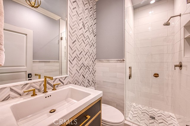 Detail Gallery Image 16 of 52 For 16 Golden Poppy, Coto de Caza,  CA 92679 - 5 Beds | 5/1 Baths