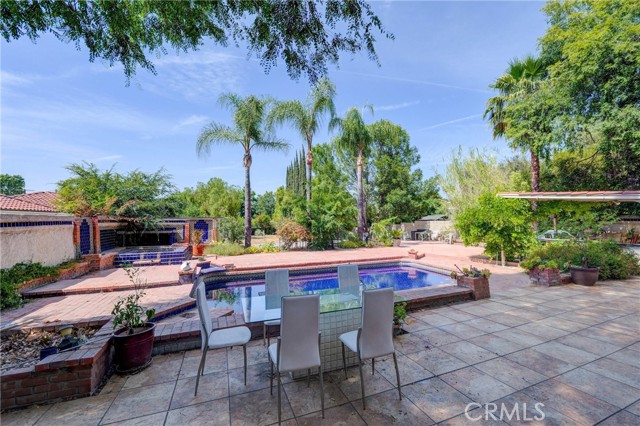22349 Dolorosa Street, Woodland Hills CA: https://media.crmls.org/medias/135e3c8f-e9c9-4f6e-a6da-9020fa604777.jpg