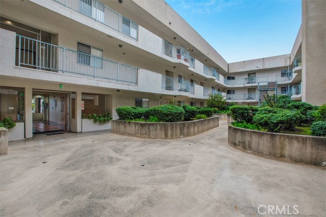 Detail Gallery Image 21 of 22 For 400 W California Ave #107,  Glendale,  CA 91203 - 2 Beds | 2 Baths