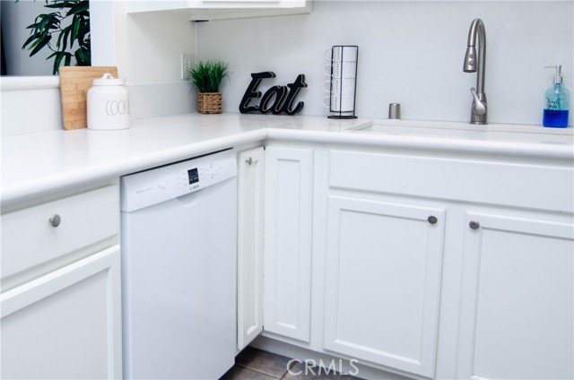 19152 Avenue Of The Oaks, Newhall CA: https://media.crmls.org/medias/135f7f9b-2bb6-422f-91a6-c885ce88ec2b.jpg