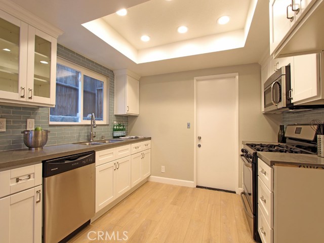 2702 Nelson Avenue, Redondo Beach, California 90278, 2 Bedrooms Bedrooms, ,1 BathroomBathrooms,Residential,Sold,Nelson,WS16767098