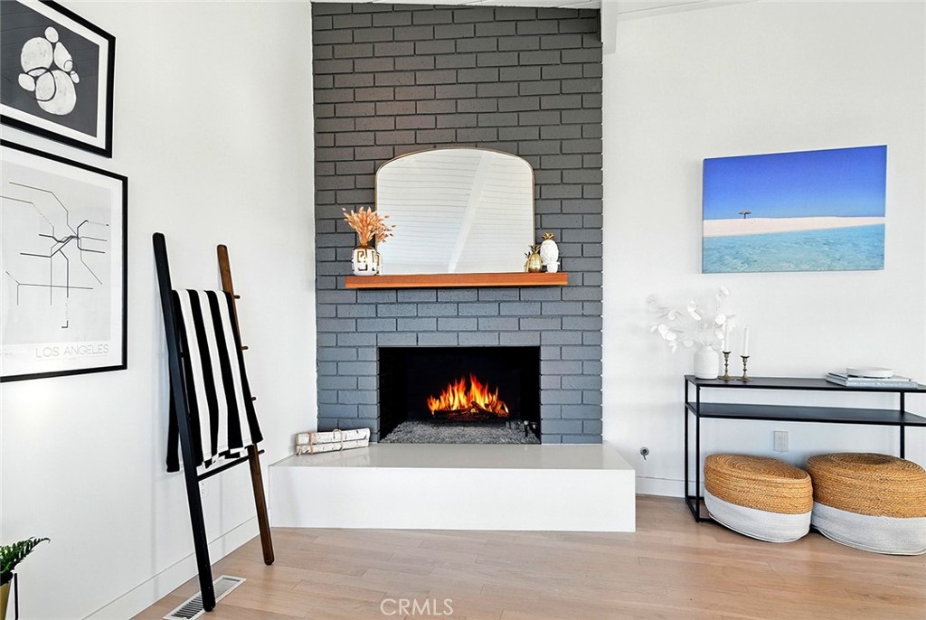 MLS #OC25133197 image #4