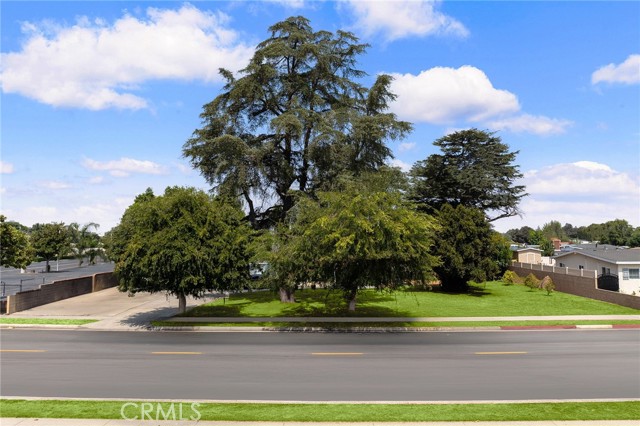 Detail Gallery Image 7 of 16 For 335 Willow Ave, La Puente,  CA 91746 - 5 Beds | 3 Baths