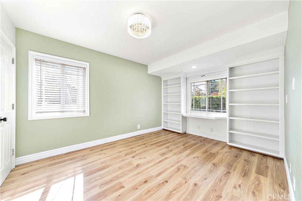 MLS #SR25253979 image #7