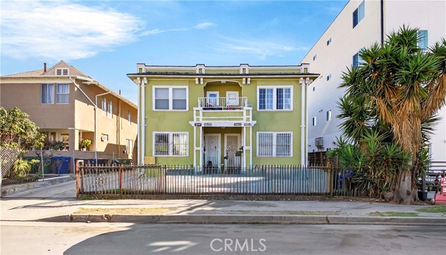 Detail Gallery Image 4 of 20 For 2254 W 15th, Los Angeles,  CA 90006 - – Beds | – Baths