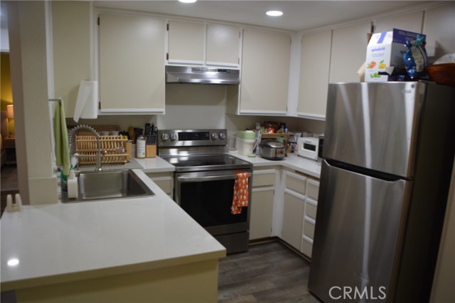 Detail Gallery Image 3 of 4 For 94 Alicante Aisle #133,  Irvine,  CA 92614 - 2 Beds | 2 Baths