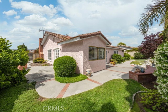 1730 Rolling Hills Drive, Fullerton CA: https://media.crmls.org/medias/13610243-ec85-490e-a79e-9bf95ea32be0.jpg