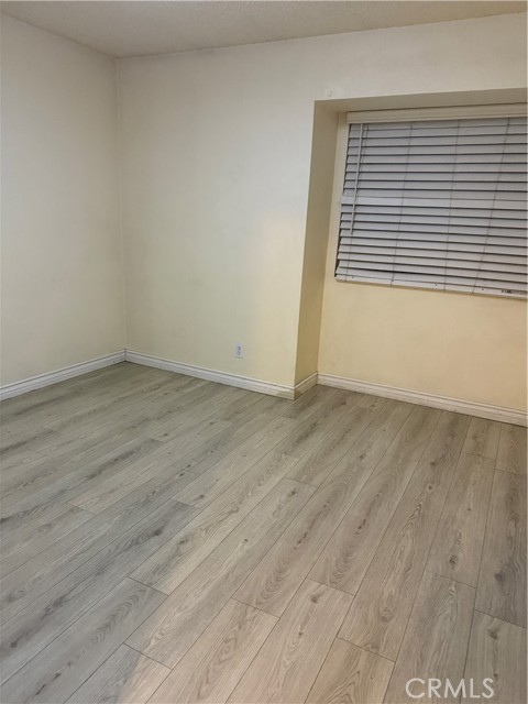 Detail Gallery Image 16 of 21 For 1175 E 9th St, Pomona,  CA 91766 - 3 Beds | 2/1 Baths