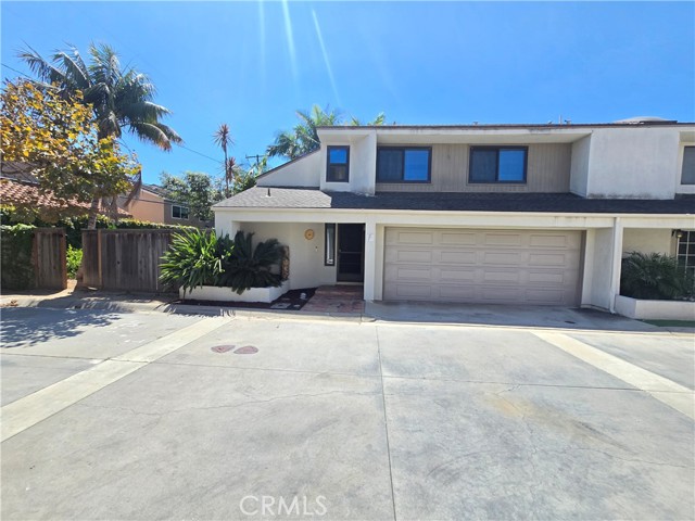 2524 Elden Avenue, Costa Mesa CA: https://media.crmls.org/medias/13633187-0b99-443b-8394-40310b90d885.jpg