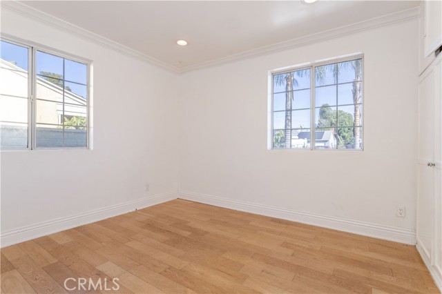 Detail Gallery Image 21 of 32 For 8855 Tyrone, Panorama City,  CA 91402 - 3 Beds | 2 Baths