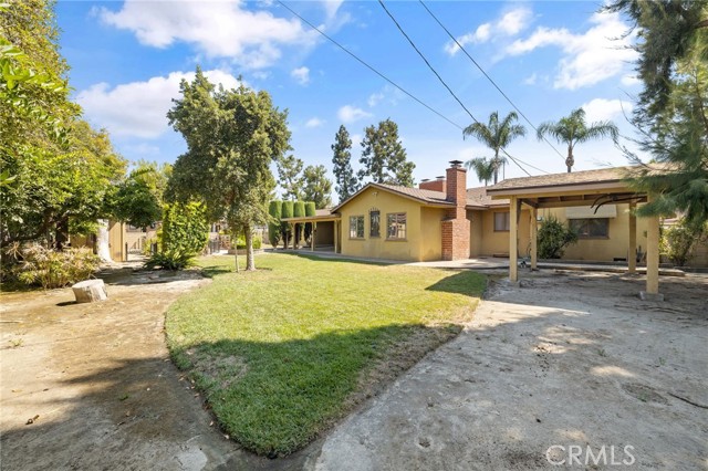 531 N Cherry Tree Lane, Anaheim CA: https://media.crmls.org/medias/13658b17-8ad9-472a-a68b-383b9af86444.jpg