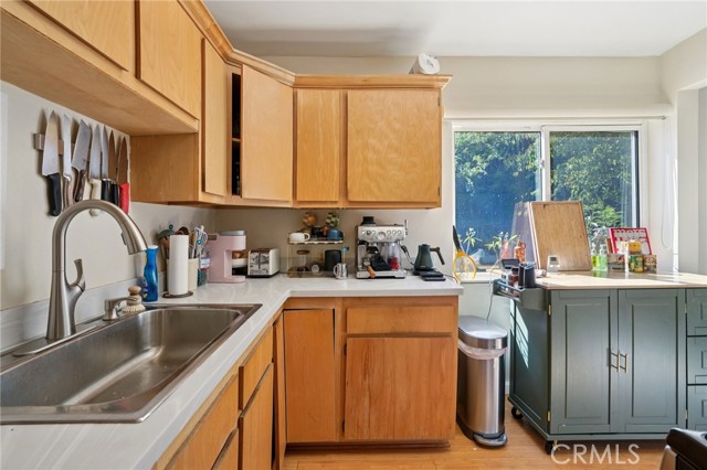 Detail Gallery Image 9 of 44 For 2305 Silver Ridge Ave, Los Angeles,  CA 90039 - 6 Beds | 6 Baths