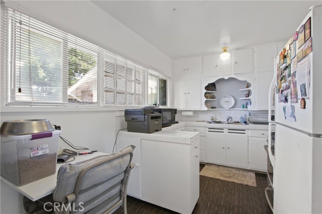 2356 Bonita Avenue, La Verne CA: https://media.crmls.org/medias/13667eeb-b9a8-4e00-9def-f3066c224b35.jpg