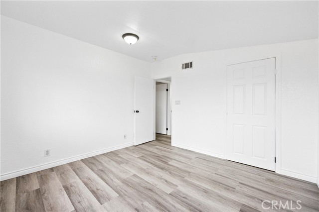 Detail Gallery Image 20 of 29 For 2435 W Broadway, Anaheim,  CA 92804 - 3 Beds | 2 Baths