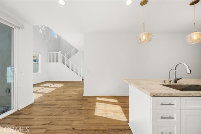 Detail Gallery Image 8 of 45 For 947 Aurora Ln, Costa Mesa,  CA 92626 - 3 Beds | 2/1 Baths