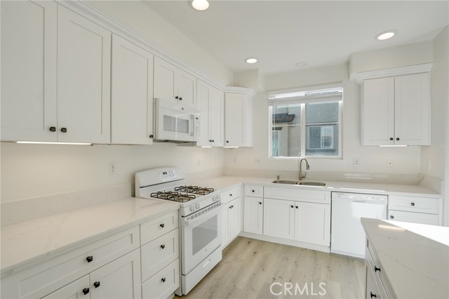 Detail Gallery Image 17 of 52 For 33580 Willow Haven #102,  Murrieta,  CA 92563 - 3 Beds | 2/1 Baths