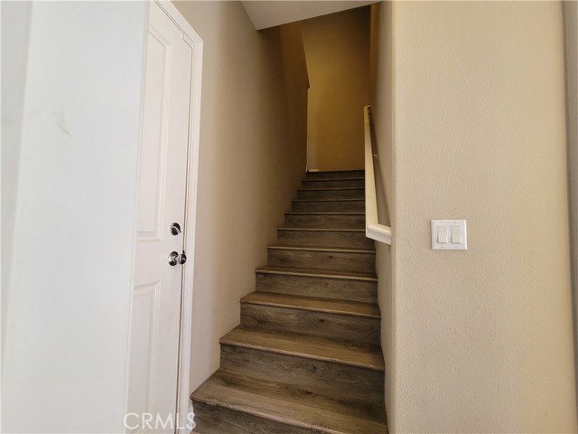 56 Linden Lane, Temple City CA: https://media.crmls.org/medias/13690184-6f39-478d-9b01-0933d9ca0d37.jpg