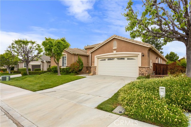 Detail Gallery Image 1 of 14 For 30312 Carmenet Cir, Murrieta,  CA 92563 - 3 Beds | 3 Baths