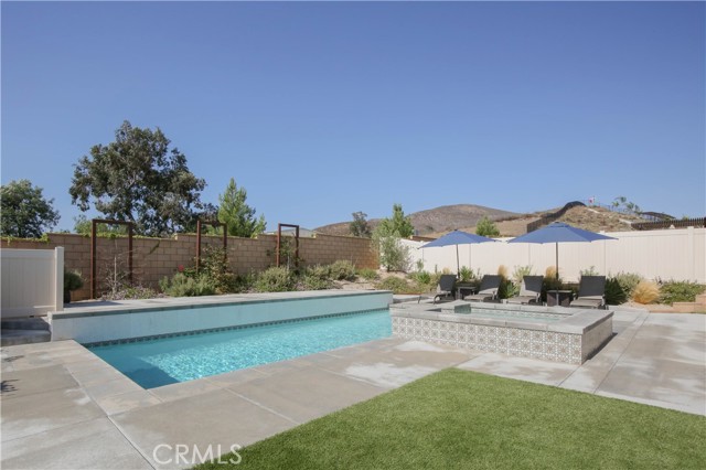 33060 Toledo Bend Court, Winchester CA: https://media.crmls.org/medias/136a30bf-5591-4b61-91e5-5bda18865662.jpg