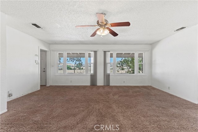 857 Nelson Avenue, Oroville CA: https://media.crmls.org/medias/136ade08-ce4a-452a-8e98-04c7c7365424.jpg