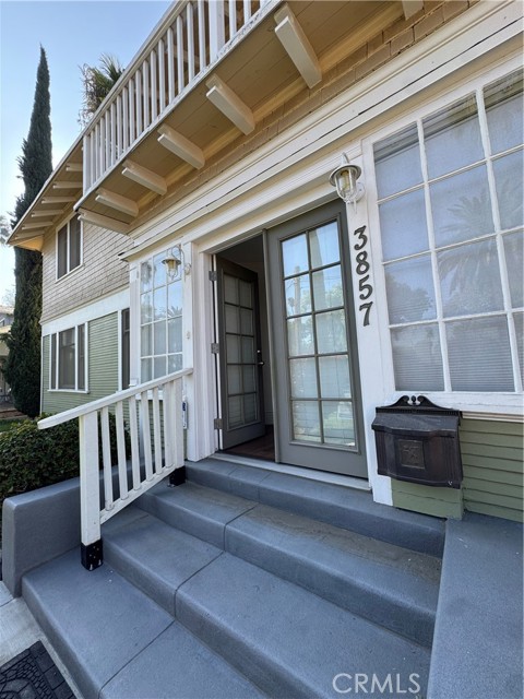 Detail Gallery Image 2 of 8 For 3857 Pine, Riverside,  CA 92501 - 4 Beds | 3 Baths