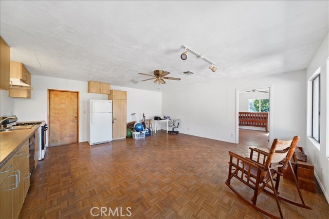 31919 FLORIDA Avenue, Mentone CA: https://media.crmls.org/medias/136b7249-1b6f-47ad-8e4a-1af55f050ebe.jpg