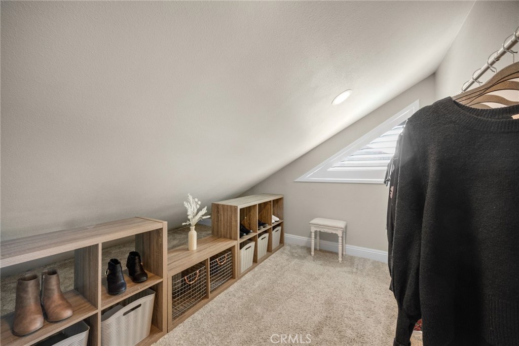 https://media.crmls.org/medias/136bc243-3319-4ebf-b89a-aea0dc8d2e13.jpg?preset=X-Large