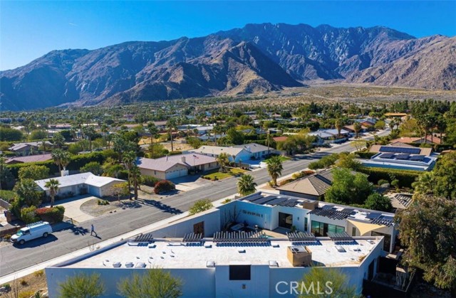 400 W Santa Catalina, Palm Springs, CA 92262