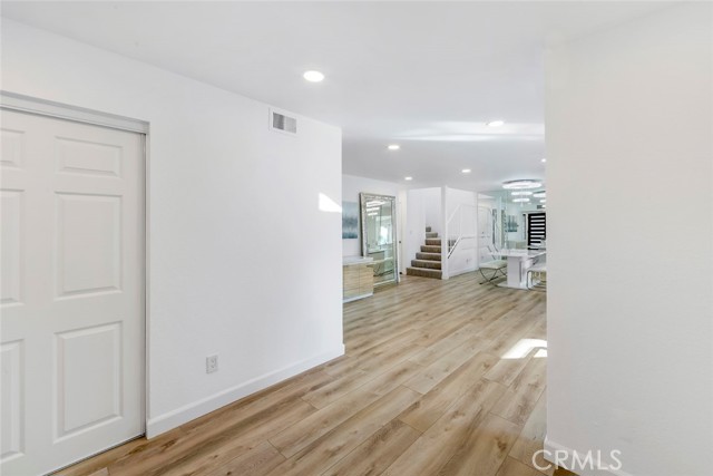 Detail Gallery Image 21 of 47 For 918 Hyde Ct, Costa Mesa,  CA 92626 - 4 Beds | 2/1 Baths