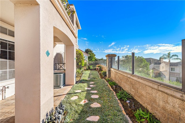 Detail Gallery Image 6 of 32 For 31 Shorebreaker, Laguna Niguel,  CA 92677 - 2 Beds | 2 Baths