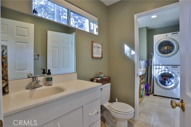 Detail Gallery Image 16 of 50 For 198 Pine Ridge Rd, Crestline,  CA 92325 - 3 Beds | 2/1 Baths