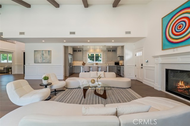 Detail Gallery Image 9 of 59 For 20701 Dumont St, Woodland Hills,  CA 91364 - 8 Beds | 9 Baths