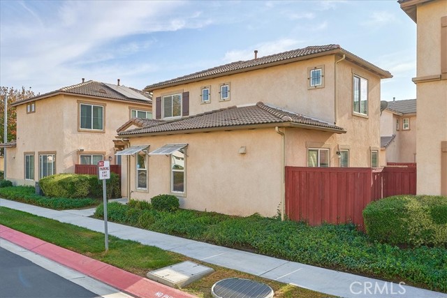 Detail Gallery Image 2 of 67 For 4021 Landau Ct, Riverside,  CA 92501 - 3 Beds | 2/1 Baths