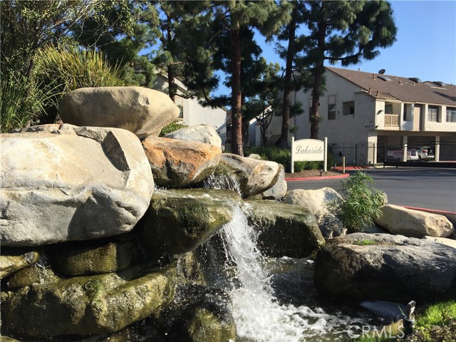 Detail Gallery Image 1 of 1 For 10551 Lakeside Dr #137,  Garden Grove,  CA 92840 - 1 Beds | 1 Baths