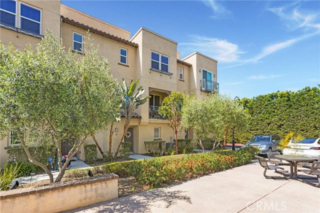 Detail Gallery Image 30 of 37 For 2651 W Lincoln Ave #40,  Anaheim,  CA 92801 - 3 Beds | 2/1 Baths