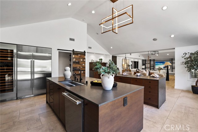 Detail Gallery Image 26 of 75 For 10372 Crawford Canyon Rd, Santa Ana,  CA 92705 - 5 Beds | 7/1 Baths