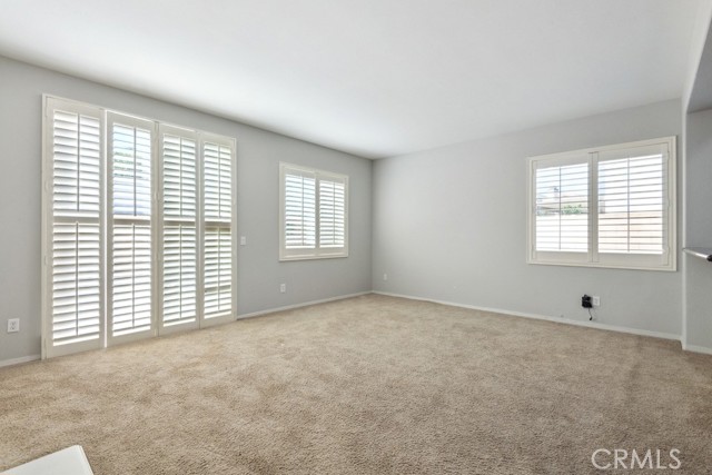 Detail Gallery Image 13 of 51 For 6557 Moonriver St, Corona,  CA 91752 - 4 Beds | 2/1 Baths