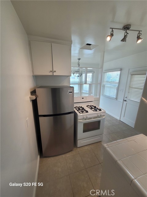 Detail Gallery Image 12 of 14 For 7263 W Manchester, Los Angeles,  CA 90045 - 2 Beds | 1 Baths