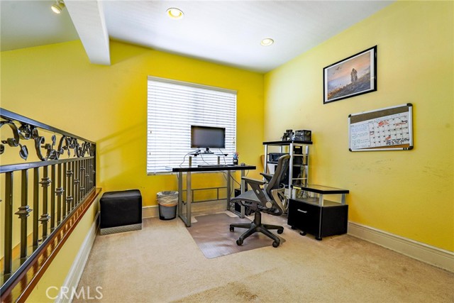Detail Gallery Image 31 of 73 For 24163 Mentry Dr, Newhall,  CA 91321 - 6 Beds | 3/1 Baths