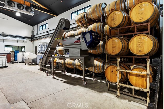 Image 32 of 62 For 40620 Calle Contento