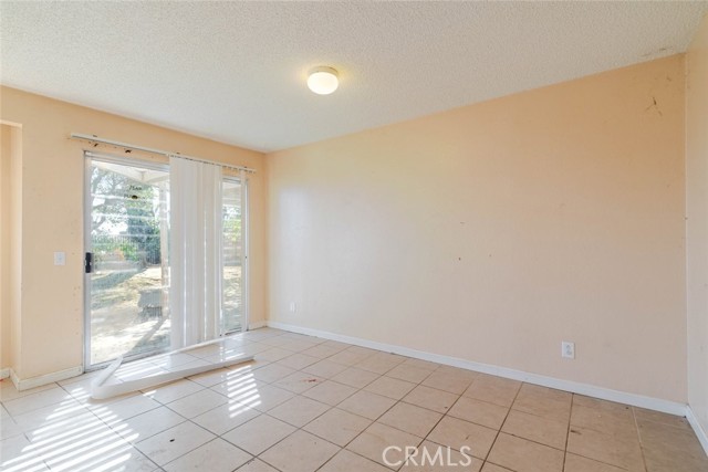 Detail Gallery Image 8 of 31 For 36620 Ramona Rd, Palmdale,  CA 93550 - 3 Beds | 2 Baths