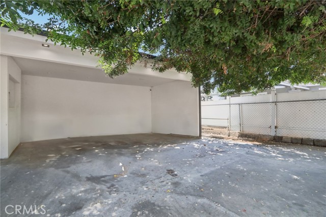 16751 Devonshire Street, Granada Hills CA: https://media.crmls.org/medias/1373829c-e5ac-412d-b287-0345e1ecbd09.jpg
