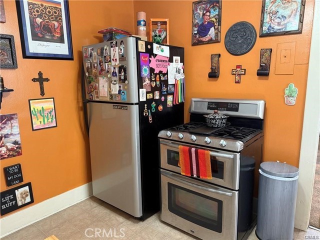 Detail Gallery Image 4 of 24 For 782 W 14th St, San Pedro,  CA 90731 - 2 Beds | 2 Baths