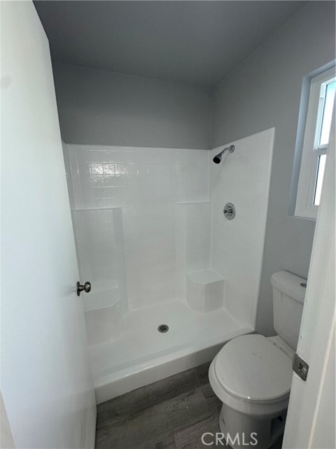 Detail Gallery Image 6 of 9 For 2010 Date Tree, Colton,  CA 92324 - 3 Beds | 2/1 Baths